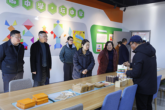 麗水市教育局黨委委員、副局長(zhǎng)吳敏娟一行蒞臨云和職技校調(diào)研指導(dǎo)職業(yè)教育工作 創(chuàng)新教育綜合體